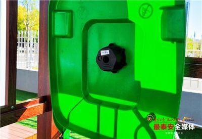城市精细治理 从“挥手”看现代生活新模式
